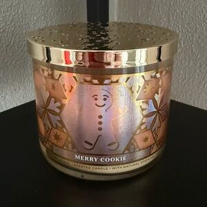 Bath Body Works MERRY COOKIE 14.5oz 3-Wick Candle-NEW
